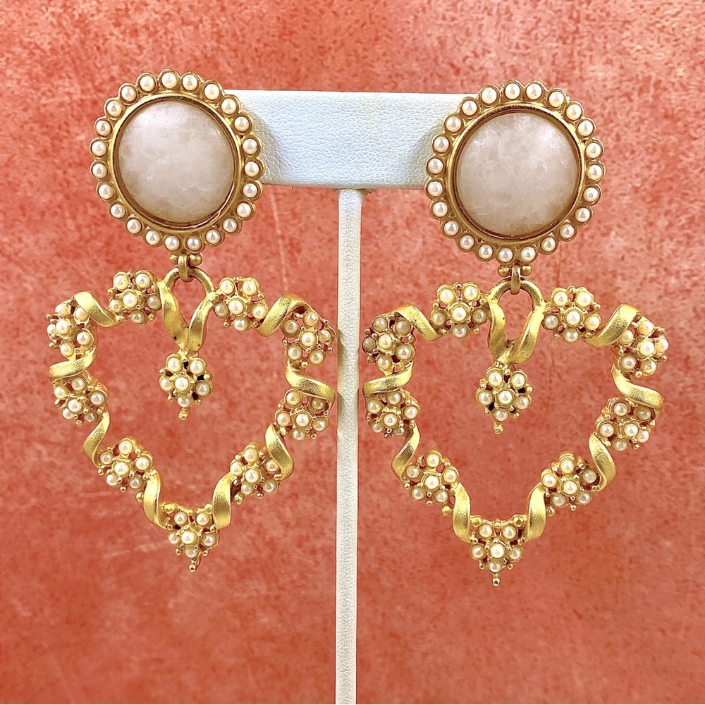 Vintage LESLIE BLOCK Large Nephrite/Pearl Heart Clip Earrings